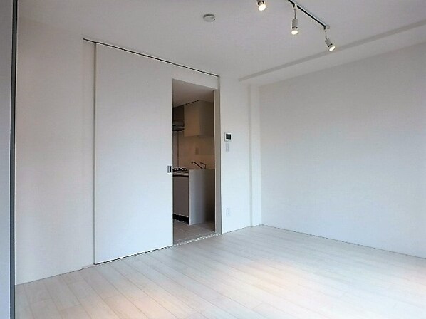 LAPiS中野坂上IIの物件内観写真